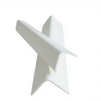 Profilé d'angle en PVC en forme de L avec chanfrein triangulaire pour supermarchés, hôpitaux, salles de bain et usage extérieur