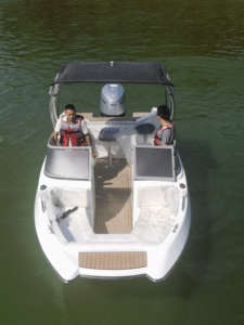 FLIT Bote Deportivo de Esquí Acuático de 19 pies (5.8m), Multifuncional, Casco de Fibra de Vidrio, Bote de Pesca Recreativa con Motor - Product Image 4