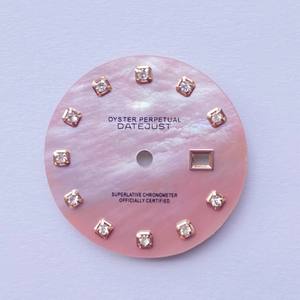 New NH05 women's mechanical <b>watch</b> with pearl-shaped <b>case</b> and 24.5mm dial, with added calendar function - Product Image 2