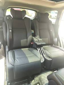 Asientos Deportivos de Cuero de Lujo para Automóviles QX60, Resistentes al Agua, con Características Personalizables para Mayor Comodidad en Carreras - Product Image 3