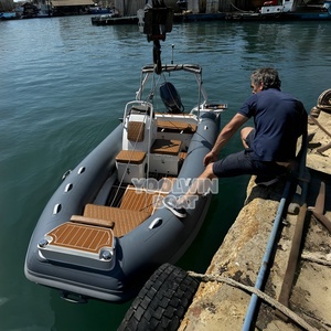 Bateau pneumatique semi-rigide en aluminium 480, coque en V profond, hors-bord, pour patrouille et loisirs - Product Image 6