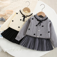 Ensemble de chandail pour filles Newr, tenue en deux pièces avec col en dentelle à paillettes, cardigan en tricot à motif cœur et jupe plissée