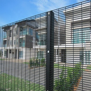 Philippines de barrière de fil de cyclone de prix bas avec des agrafes enduites de barrière de <span class=keywords><strong>grillage</strong></span> de <span class=keywords><strong>grillage</strong></span> de pvc - Product Image 6