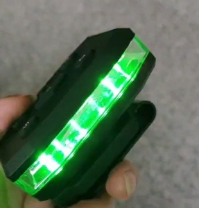 Linterna estroboscópica recargable de 3 colores de larga duración Barra de luz de seguridad personal para seguridad nocturna Producto vial - Product Image 4