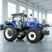 Tracteur agricole à quatre roues motrices 90 CV, machine agricole robuste avec chargeur, pelle rétrocaveuse et remorque