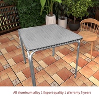 Table basse carrée en aluminium en acier inoxydable à huit pattes de couleur unie à la mode et à la mode