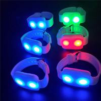 Prix Avantage Logo personnalisé Bracelet lumineux LED Contrôle DMX Bracelet en silicone pour l'obtention du diplôme Thanksgiving Concerts et événements