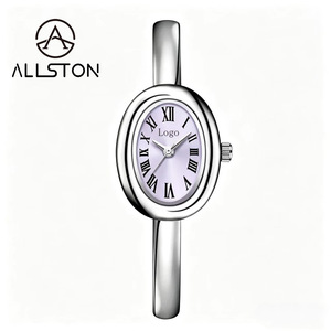 Montre pour femme élégante et tendance, étanche, avec cadran ovale de petite taille, chiffres romains, boîtier en alliage doré, faible MOQ - Product Image 4
