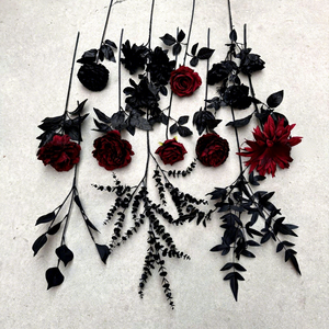 Arreglo Floral Artificial en Tonos Negro y Rojo con Eucalipto, Rosa y Peonía, Decoración para el Hogar, Halloween - Product Image 2