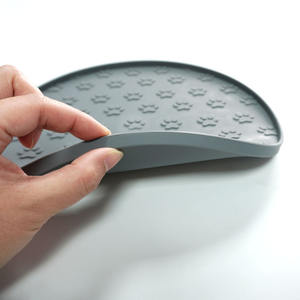 Toptan Su Geçirmez Kaymaz Dayanıklı Yuvarlak Silikon Köpek Kedi Mama Kapları Hayvan Desenli (Done-Sure tarafından) - Product Image 5