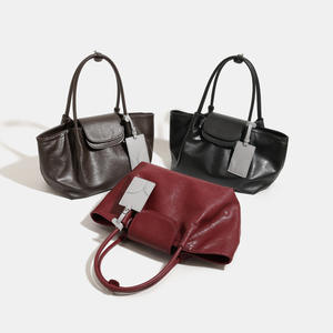 小众红色大容量休闲手提包女2025秋冬新款高端通勤手提包双根涤纶 - Product Image 4