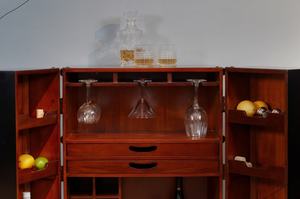 مستوردة فاخرة خفيفة من الماهوجني قديمة قابلة للنقل مع قفل من الخشب الصلب مصممة لتخزين منزل فيلا وخزانة عرض - Product Image 4