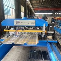 Machine de formage de panneaux trapézoïdaux à grande vitesse avec système de découpe en vol pour tôles de toiture trapézoïdales