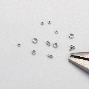 <span class=keywords><strong>Perles</strong></span> d'extrémité rondes en acier inoxydable plaqué or 18 carats, <span class=keywords><strong>perles</strong></span> <span class=keywords><strong>à</strong></span> sertir, <span class=keywords><strong>perles</strong></span> d'espacement, <span class=keywords><strong>perles</strong></span> de finition pour la fabrication de bracelets et de colliers - Product Image 1