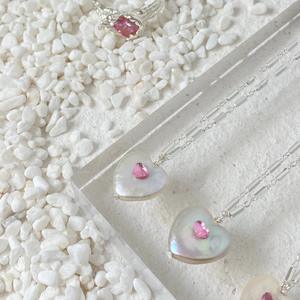 สร้อยคอผู้หญิงคุณภาพสูง รูปทรงดอกฟริทิลลาเรียธรรมชาติ จี้รูปโคลเวอร์ เงินแท้ S925 ประดับมุกสีพาราอิบา - Product Image 3