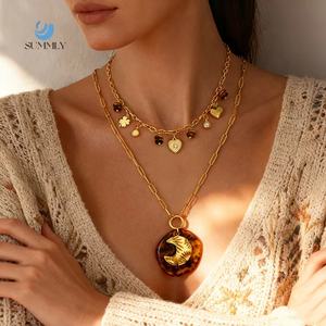 Кулон SUMMLY «Леопардовый лунный цветок» с янтарем, позолоченный 18-каратным золотом, многослойное ожерелье из нержавеющей стали, модные украшения - Product Image 1