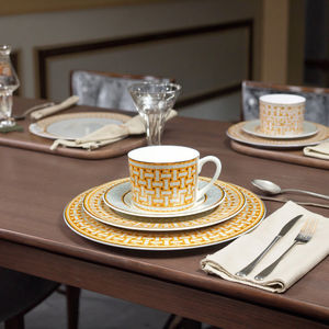 Juegos de té de marca, platos de cena de lujo, taza de café árabe, platillo, exquisitos juegos de vajilla de porcelana occidental para regalo - Product Image 3