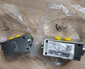 803043473 S0160-2 kunci hidrolik suku cadang pemuat selip untuk XT870 XT876 XC870K pemuat selip - Product Image 1