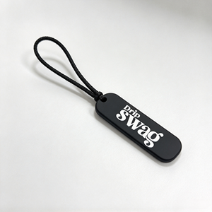 Porte-clés rectangulaire en silicone avec logo personnalisé en relief, cordon tressé, pour sac à dos, sac à main, breloque, cadeau d'entreprise - Product Image 2