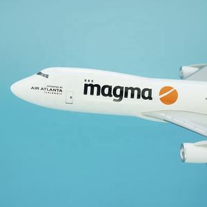 โมเดลเครื่องบินแมกมา แอวิเอชั่น <span class=keywords><strong>B747</strong></span>-400F ขนาด 1:<span class=keywords><strong>200</strong></span> ยาว 35 ซม. ผลิตจากเรซินสังเคราะห์และโลหะหล่อขึ้นรูป งานแฮนด์เมด สำหรับตั้งโชว์บนโต๊ะ - ของขวัญทางธุรกิจ ของที่ระลึกส่งเสริมการขาย - Product Image 3