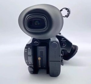 Système de vidéoconférence PXW-Z150 4K <span class=keywords><strong>XDCAM</strong></span> avec zoom optique Zeiss 12x et zoom d'image claire 18x, design compact en plastique - Product Image 4