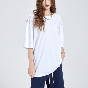 T-shirt en coton peigné 100% de qualité supérieure, coupe ample oversize, col rond, manches courtes, 220g, personnalisable avec logo, vente en gros - Product Image 4