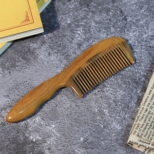 Peine de madera de sándalo de 20 cm con dientes finos hecho a mano para masaje de cabello largo para mujeres - Product Image 4