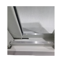 Ventana corredera de PVC con diseño de parrilla y mosquitera