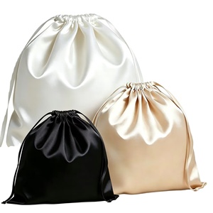 Sacs en satin prêts à être expédiés en stock, livraison rapide, faible MOQ, logo personnalisé, pochettes en satin à cordon, sacs cadeaux en gros pour petits bijoux - Product Image 1