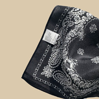 En stock, vente en gros, magnifique design, prix réel, foulards carrés en satin de soie 12 mm, marque de luxe, bandana en soie 68*68 cm, 3 couleurs.