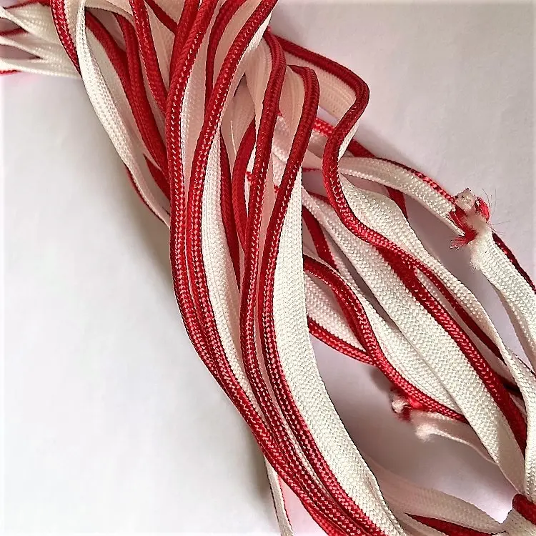 YWP18 טובה באיכות סיטונאי לבן תחתון עם אדום קצה פוליאסטר צנרת קלטת רוחב 1.0 cm
