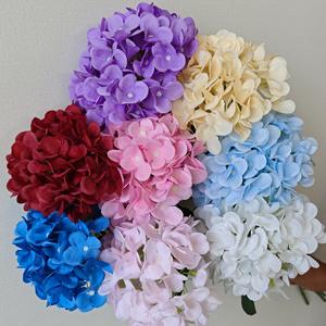 Grandes fleurs d'hortensia artificielles en latex blanc et bleu, fleurs d'hortensia de simulation européenne, décoration de mariage - Product Image 3