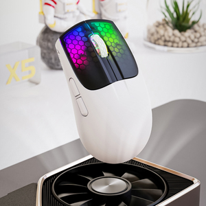 Ratón inalámbrico Attack Shark X5 RGB de tres modos, juego de deportes electrónicos ligero, ratón inalámbrico con cable BT - Product Image 3