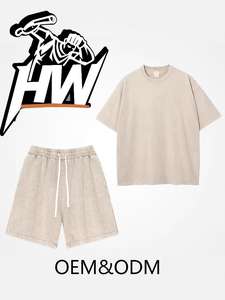 ชุดเซ็ตเสื้อผ้าลำลองฤดูร้อนสองชิ้นสำหรับผู้ชาย ผ้าโพลีเอสเตอร์/คอตตอนถัก แห้งเร็ว เสื้อยืดและกางเกงขาสั้น ดีไซน์แบบยูนิเซ็กซ์สั่งทำได้ - Product Image 3