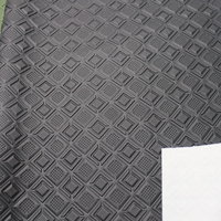 Cuir synthétique PVC gaufré géométrique 3D à texture pyramide diamant pour chaussures, sacs et ameublement