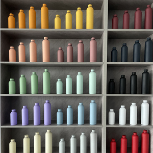 Botella de viaje de doble pared de 500ml, termo al vacío de acero inoxidable con colores personalizados, botella de agua con pintura de goma aislada, disponible - Product Image 6