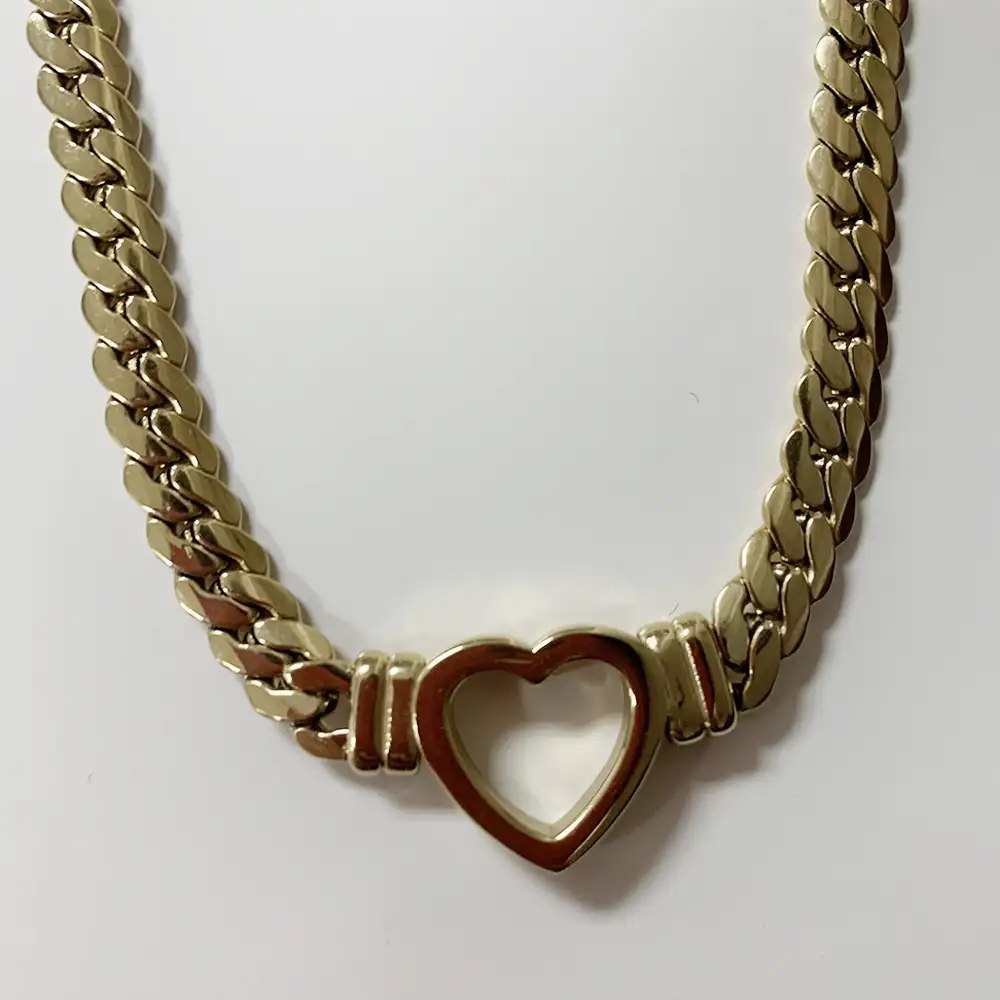 Gargantilla de acero inoxidable con forma de corazón para mujer, joyería no empañada, collar de cadena cubana de oro de 18 K, precios al por mayor