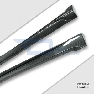 Faldón Lateral de Fibra de Carbono Abarth para Fiat 595 695 Abarth 2008-2024, Estilo 70 Aniversario - Product Image 2