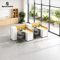 Poste de travail double de style industriel SpaceUnited avec cloison de type écran pour bureau commercial