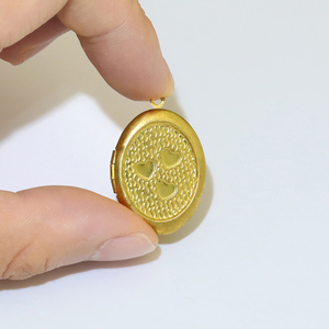 Mặt Dây Chuyền Hình Bầu Dục Bằng Đồng Thau Thô Loại 33 Đến 36 Có Hoa Văn Mặt Dây Chuyền Mặt Dây Chuyền Khung Ảnh Nhà Máy Trống Bản Lề - Product Image 5