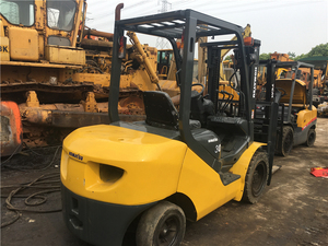 Chariot élévateur d'occasion, matériel de terrassement KOMATSU 30 à vendre - Product Image 4