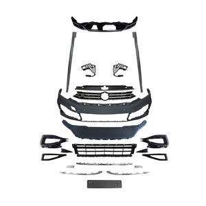 Kit Carrozzeria di Aggiornamento Facelift Gruppo Protezione Paraurti per <span class=keywords><strong>PASSAT</strong></span> B8.5 dal 2020 in poi Aggiornamento Serie <span class=keywords><strong>R</strong></span>-<span class=keywords><strong>line</strong></span> B8.5 - Product Image 1