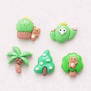 Planta verde árbol <span class=keywords><strong>de</strong></span> <span class=keywords><strong>coco</strong></span> resina encantos Cactus Mini oso Diy decoración para teléfono caso pinza <span class=keywords><strong>de</strong></span> pelo - Product Image 6