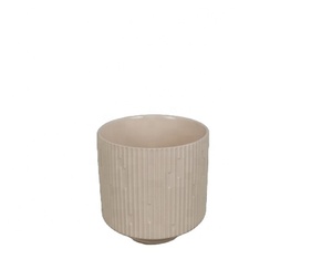 China Factory Engraved Logo <b>White</b> Luxury Matte Black Porcelain Candle Vessels Empty Ceramic Candle Jars Candle Containers - Product Image 4
