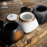 FENN Seasonings – Pot à épices en céramique de luxe style Japandi pour sel, sucre, poivre – Boîte de rangement de cuisine pour la maison, la table et le camping