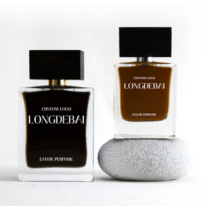 Botella de Perfume Cuadrada de Vidrio Transparente Mate Personalizada de Lujo con Tapa de Madera 30ml/50ml/100ml Opción de Grabado - Product Image 1
