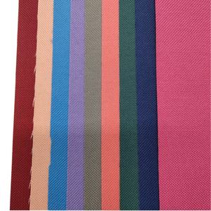 Tissu Oxford en polyester 600D bon marché en gros du fournisseur chinois Caractéristiques anti-pilules et à séchage rapide - Product Image 4