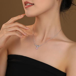 สร้อยคอเงินแท้ S925 รูปใบไม้ประดับเพทายสีชมพู ดีไซน์โรแมนติก เหมาะสำหรับเป็นของขวัญในงานเลี้ยง สร้อยคอแบบละเอียดอ่อน เสริมบุคลิกภาพ - Product Image 4