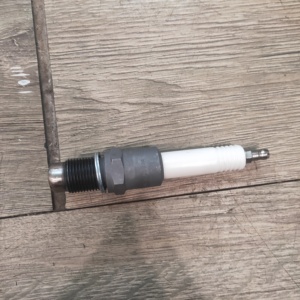 ปลั๊กอุตสาหกรรม 4304521 430-4521 เครื่องยนต์เบนซินแบบลูกสูบ 6HH1 G350 น้ำหนัก 11 กก. - Product Image 5