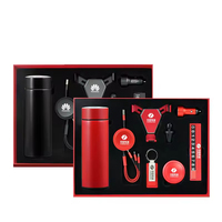 Set de Regalo Promocional 3 en 1: Cable de Datos + Cargador para Auto + Soporte para Auto + Llavero + Placa de Número de Estacionamiento, Color Personalizado, Impresión en Serigrafía